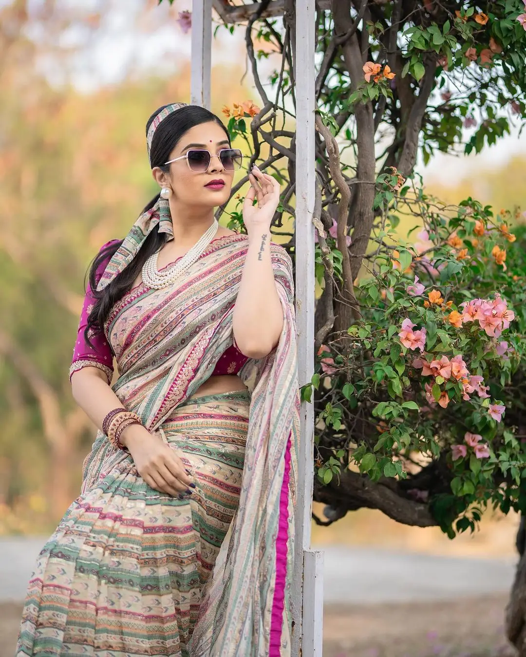 ZEE TV Actress Sreemukhi in Traditional Green Saree Pink Blouse